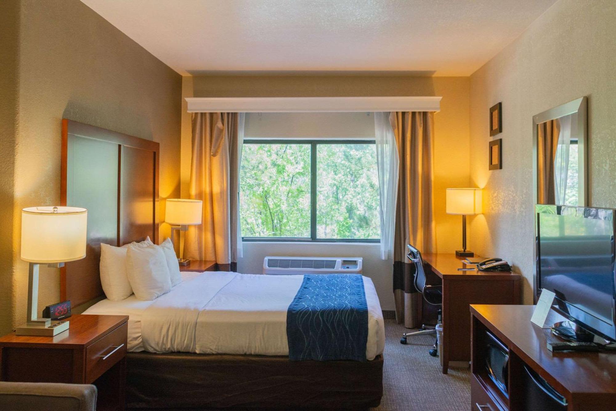 Comfort North 3* Colorado Springs