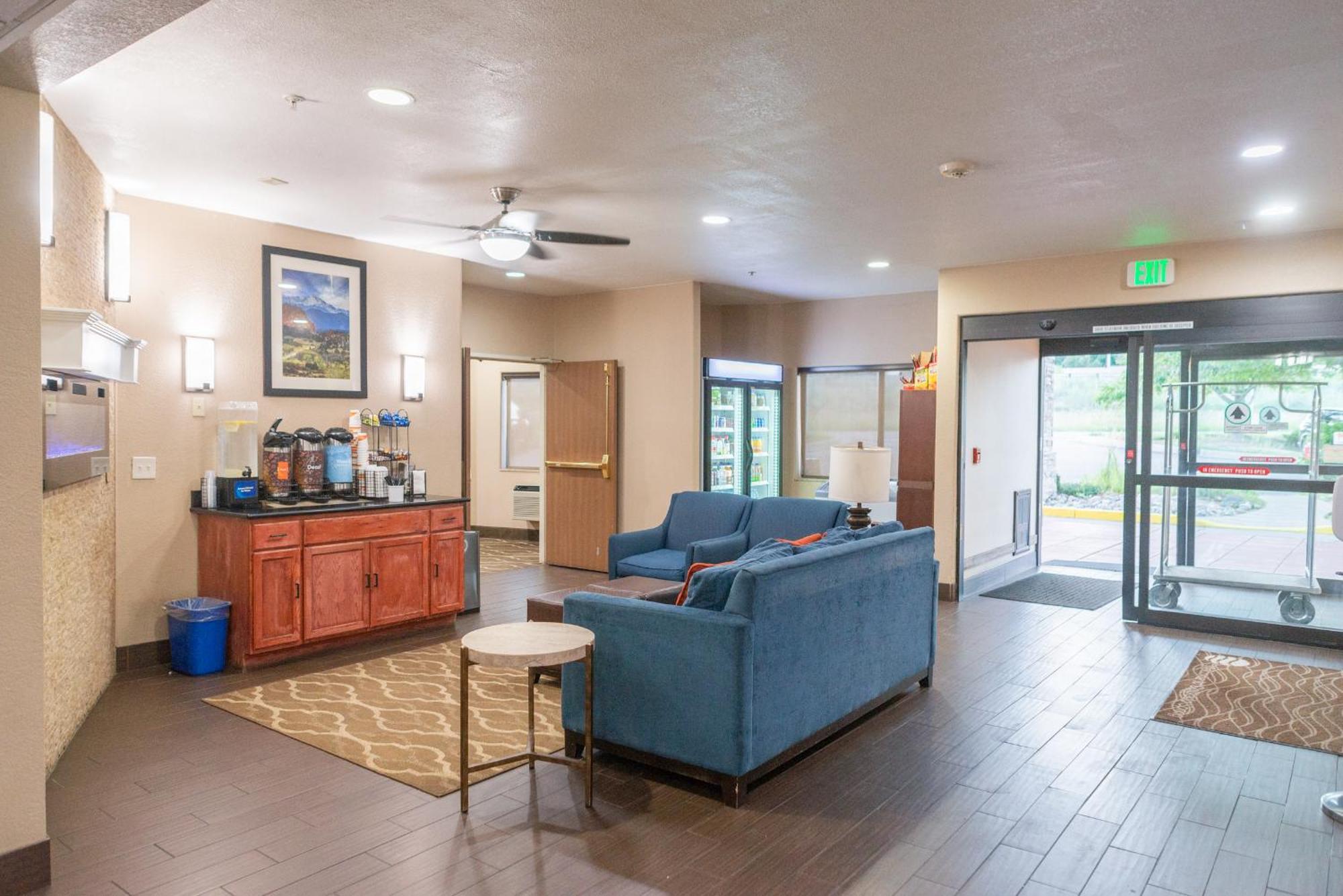 Comfort North - Air Force Academy Area 3*
